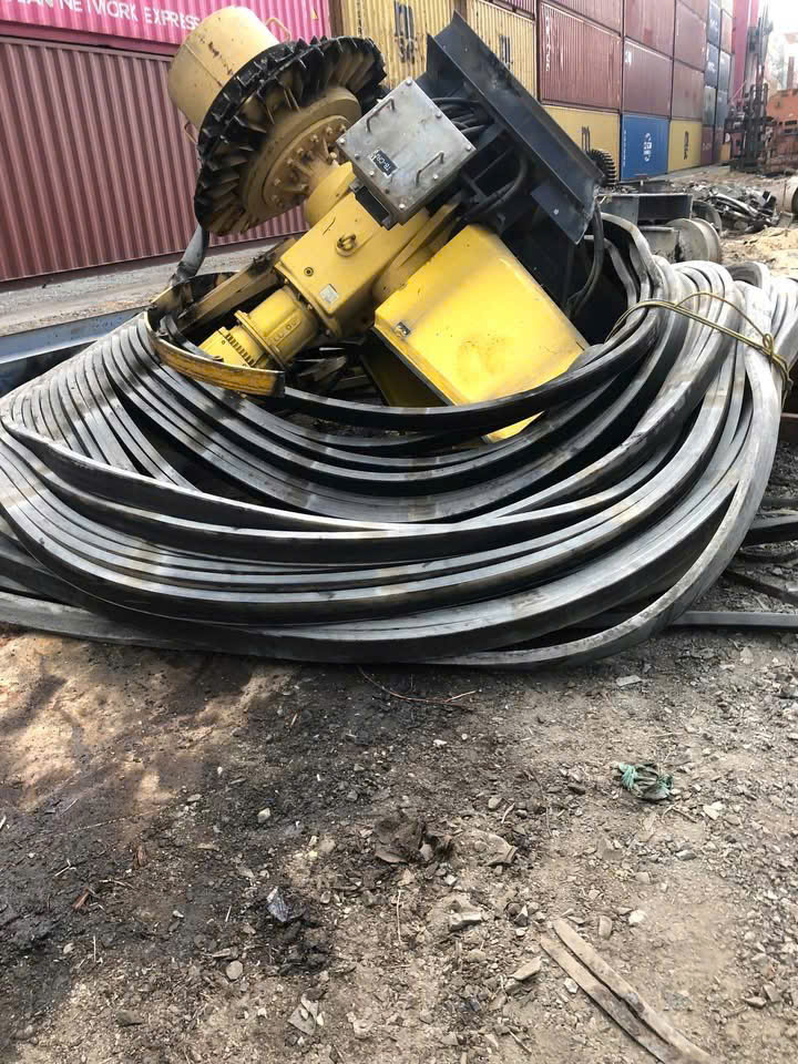 Chúng tôi chuyên thu mua đa dạng các loại phế liệu trên toàn địa bàn Hà Nội với giá cạnh tranh nhất thị trường: Thu mua phế liệu sắt Thu mua phế liệu đồng Thu mua phế liệu nhôm Thu mua inox phế liệu Thu mua chì, kẽm, thiếc Thu mua máy móc thanh lý Thu mua xác nhà xưởng